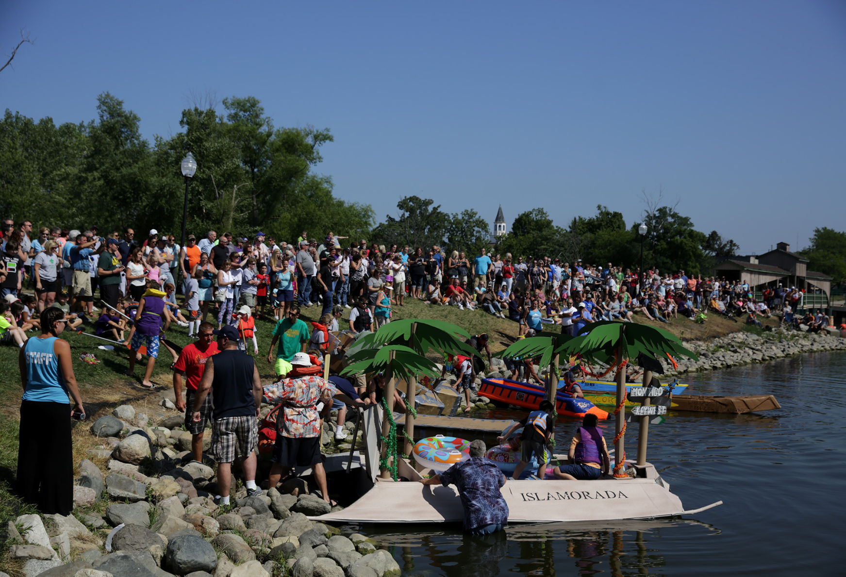 Hobart's Dam Cardboard & Duck Tape Regatta